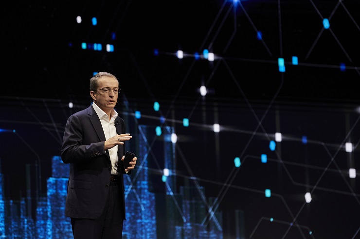 Il punto sugli accordi con Aws e Azure. Vmware accelera sul multicloud