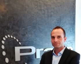 Business plan divisi tra obiettivi hardware e software per i partner Praim