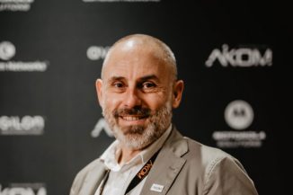 Comunicazione più coordinata tra i team di lavoro con Aikom Technology