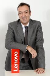 Oggi vince chi è veloce e affidabile non i prezzi bassi. Lo dice Lenovo