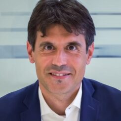 La linea Surface di Microsoft distribuita da Computer Gross