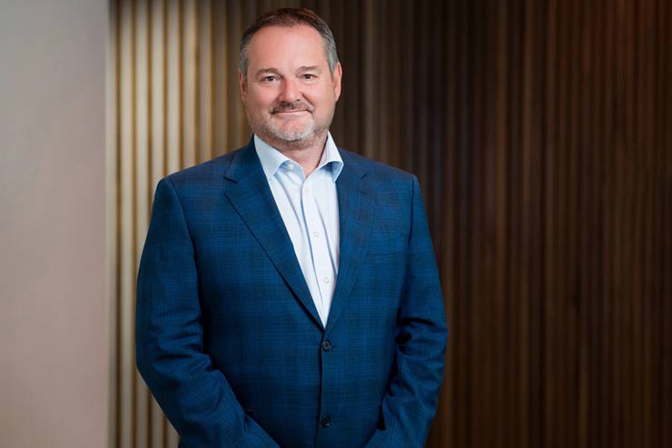 Broadcom Eric-Nowak-president-of-global-enterprise-computing-solutions-di-Arrow Broadcom