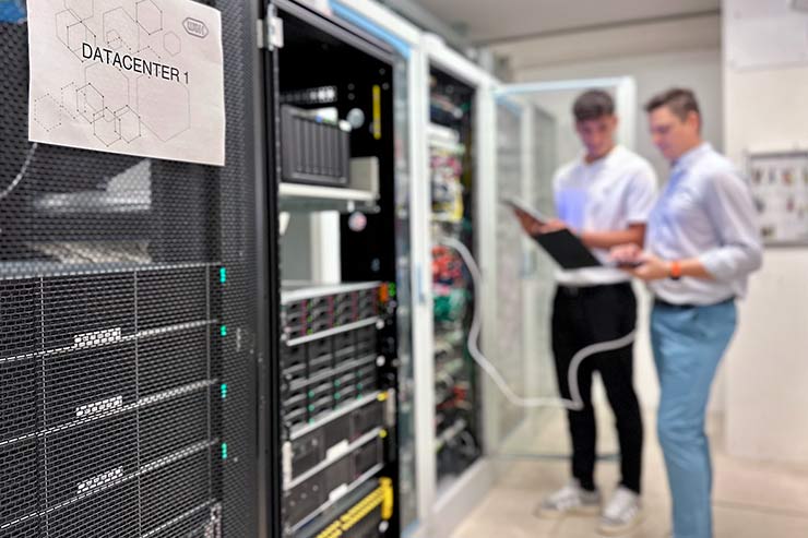 data center data-center-w&h-hpe data center